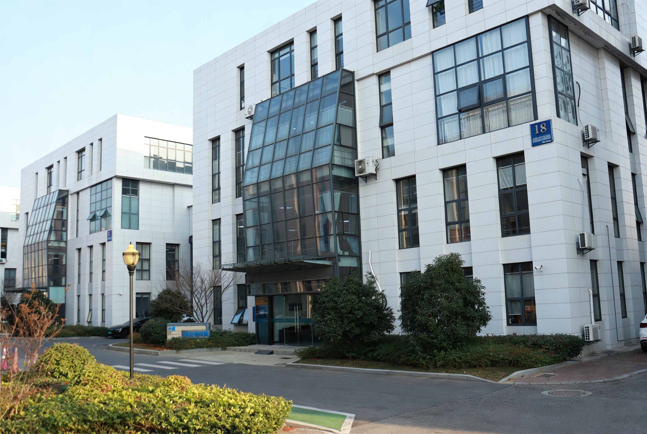 1774591166652566ZqTw.jpg 美白墻體.jpg